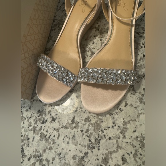 🌟Badgley Mischka Sandals 🌟Like new 🆕 - Picture 10 of 17